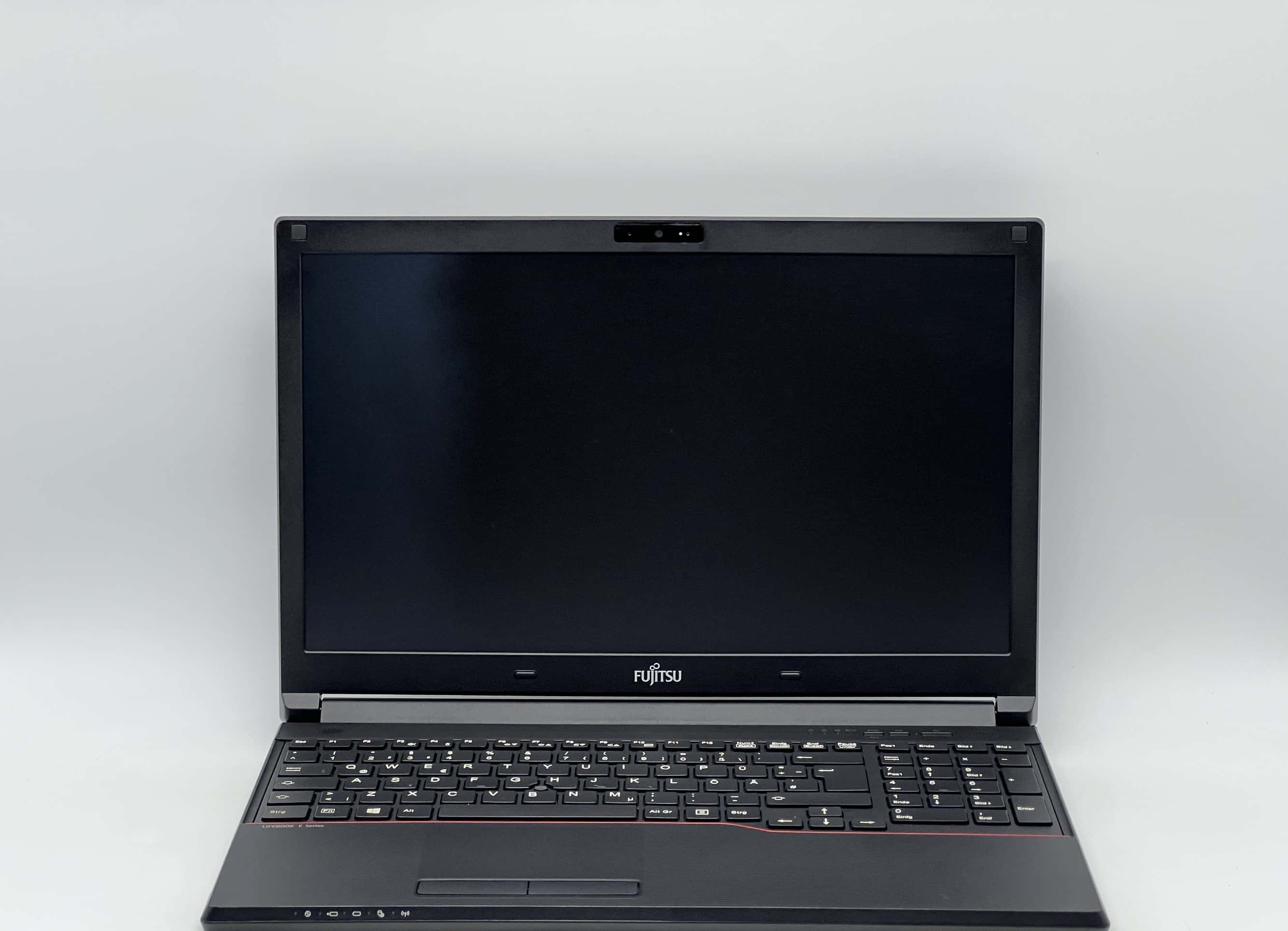 Fujitsu LifeBook E556 15" i5-6300U 8/120