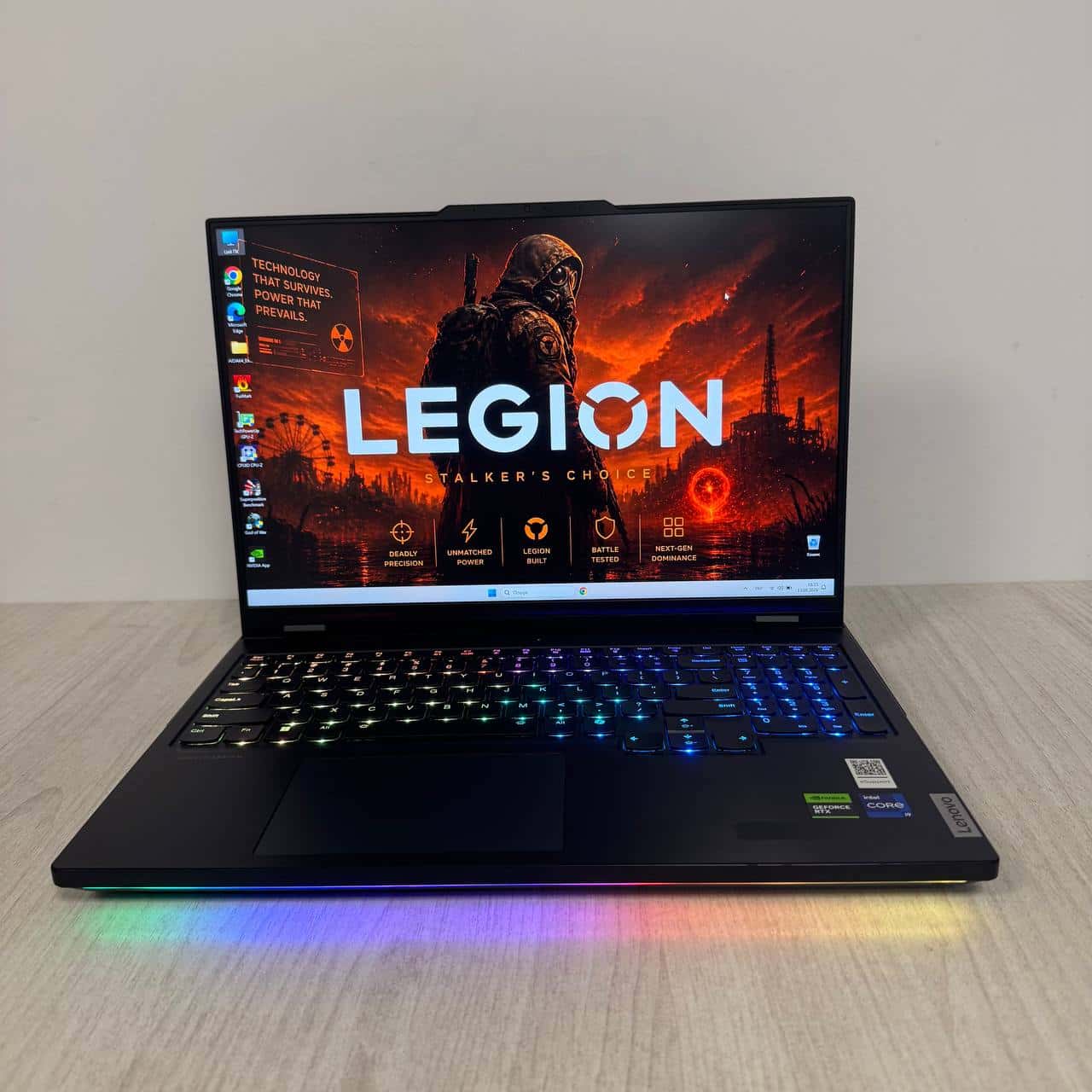 Lenovo Legion Pro 7 16IRX8H Intel Core i9-13900HX RTX 4080