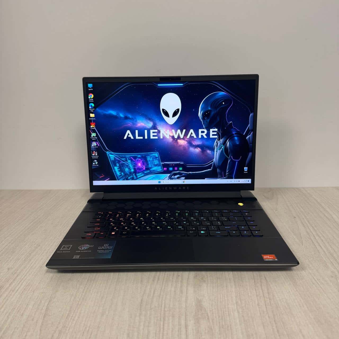 Dell Alienware m16 R1