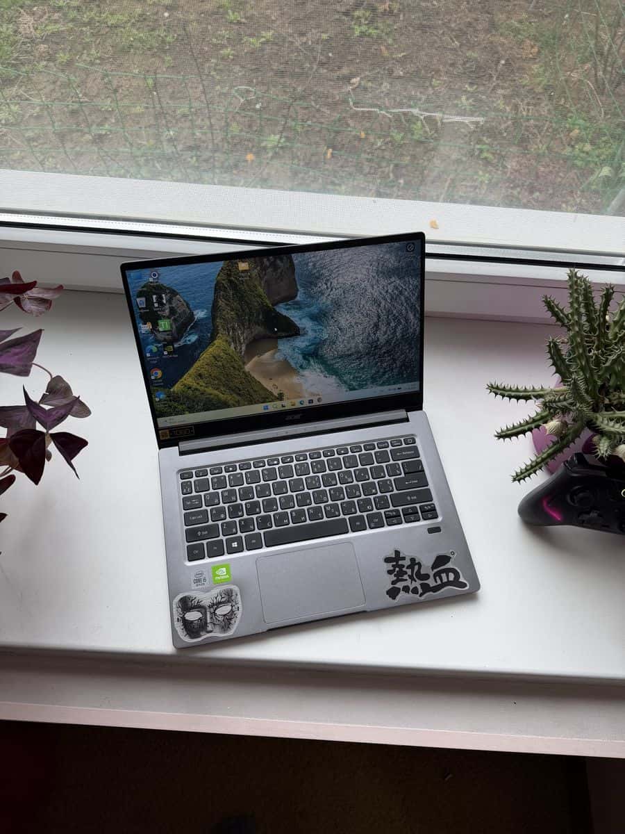 Acer 14" FHD Core i5-1035G1 16/512