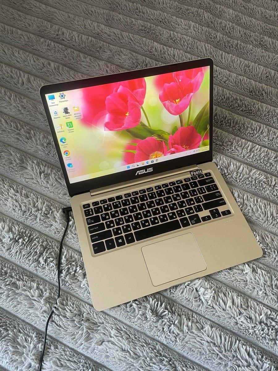 ASUS VivoBook 14" FHD Core i5-1135G7 8/256