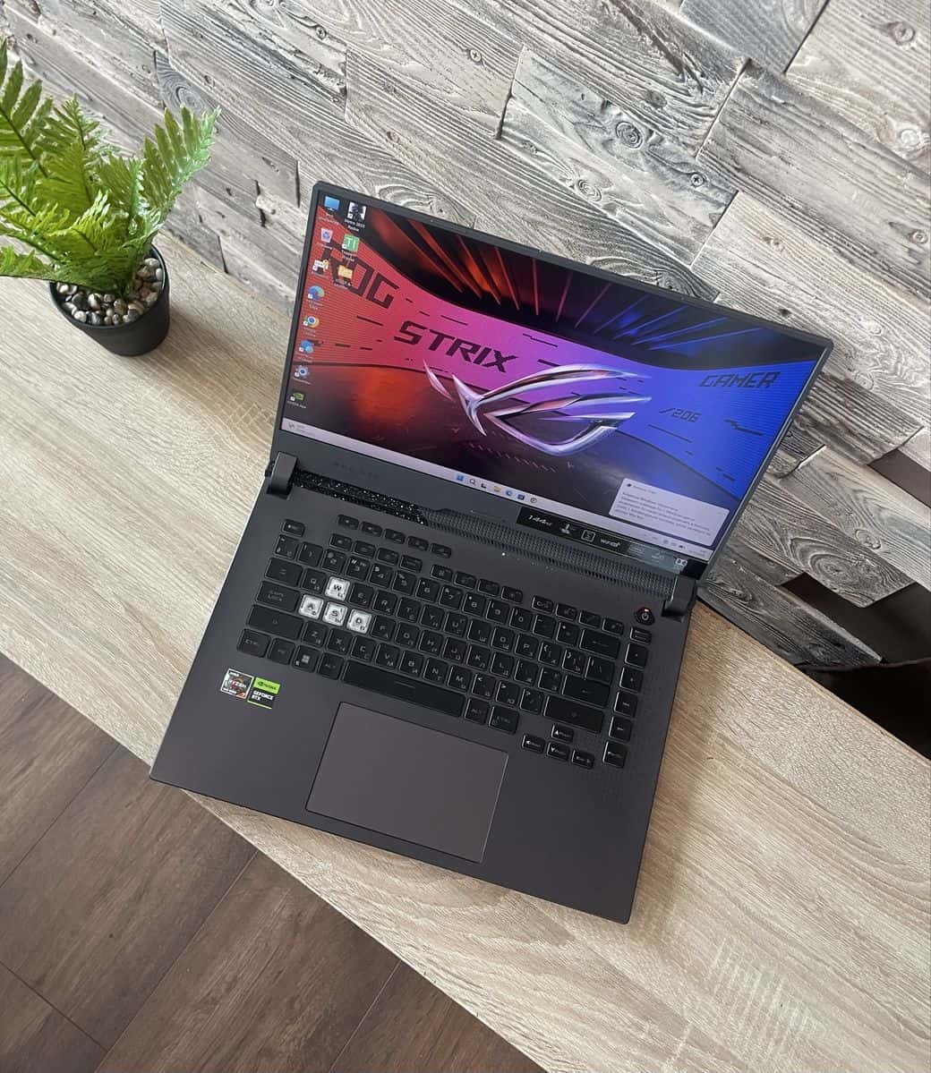 ASUS ROG Strix G15 G513RC 15.6" 144Hz Ryzen 7 6800H 16/512 RTX 3050 4GB