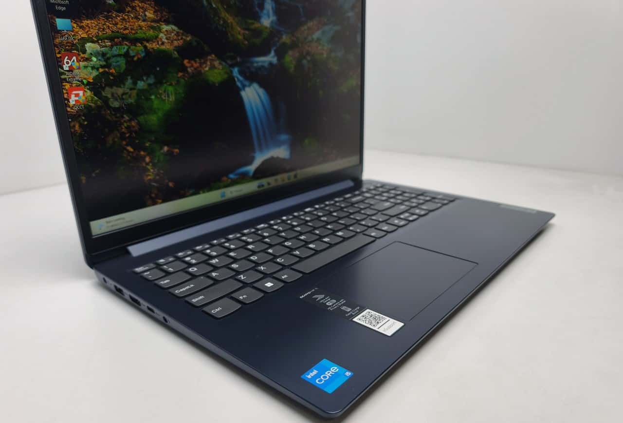 Lenovo IdeaPad 1i 15.6" FHD Core i5-1335U 8/256