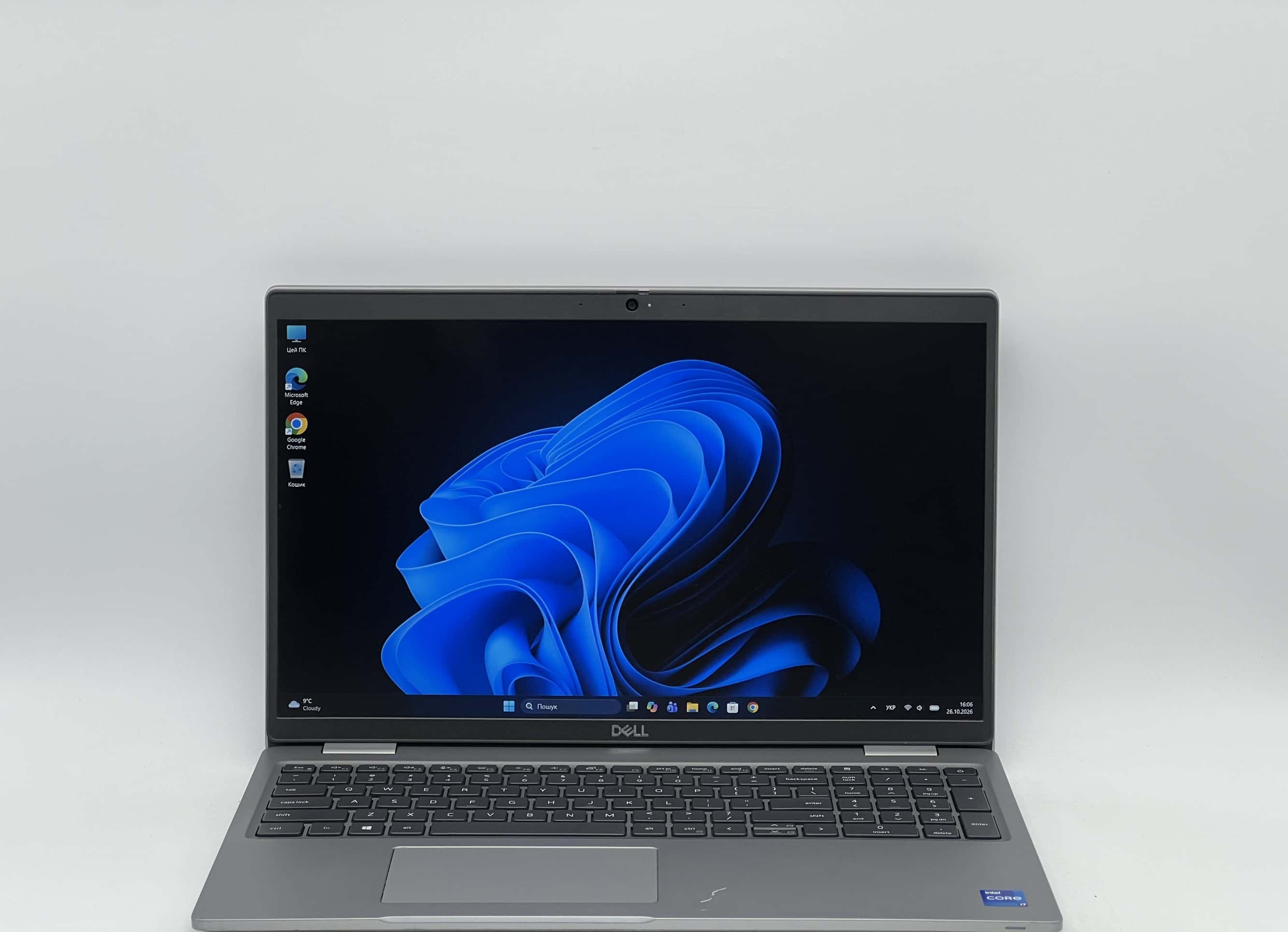 Dell Latitude 5520 15" FHD i7-1185G7 16/240