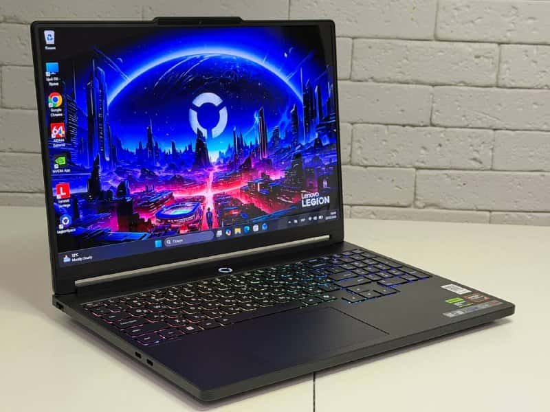 Lenovo Legion 5 15.3" QHD+ 165Hz Ryzen AI 9 465 32/1TB RTX 5070 12GB