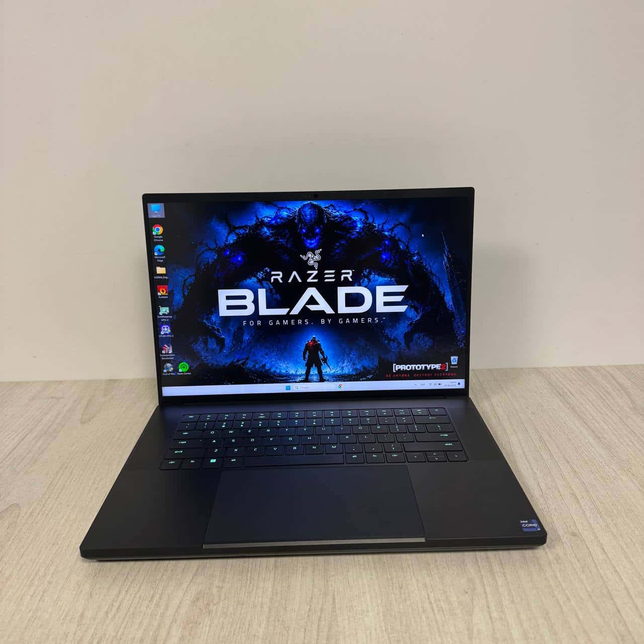 Razer Blade 16 RZ09-0483 miniLED 16.0" 120Hz Core i9-13950HX 16/1 RTX 4090 16GB