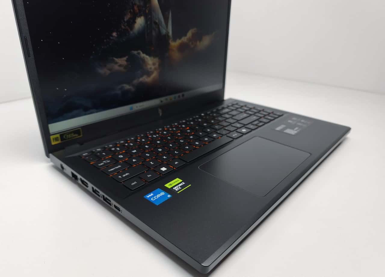 Acer Nitro V15 15.6" Core i5-13420H 16/512 RTX 5050 8GB