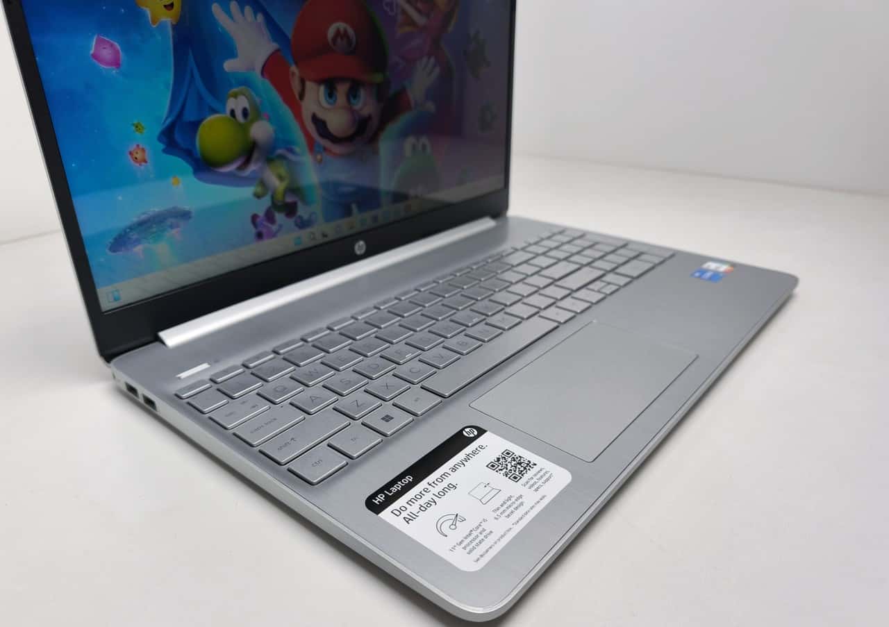 HP 15 15.6" Core i5-1135G7 8/256
