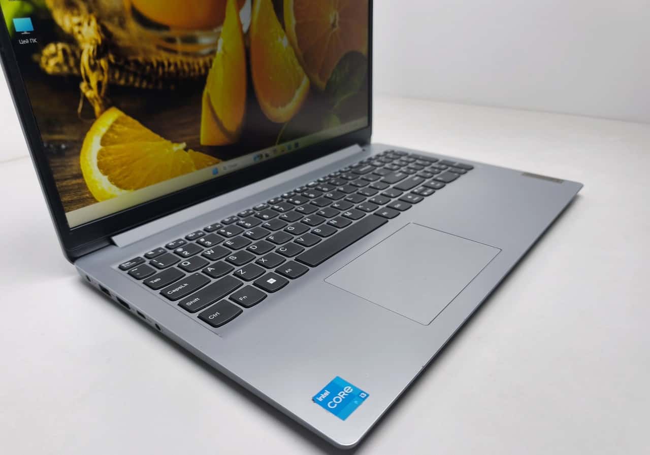 Lenovo IdeaPad 1 15.6" Core i3-1215U 8/256