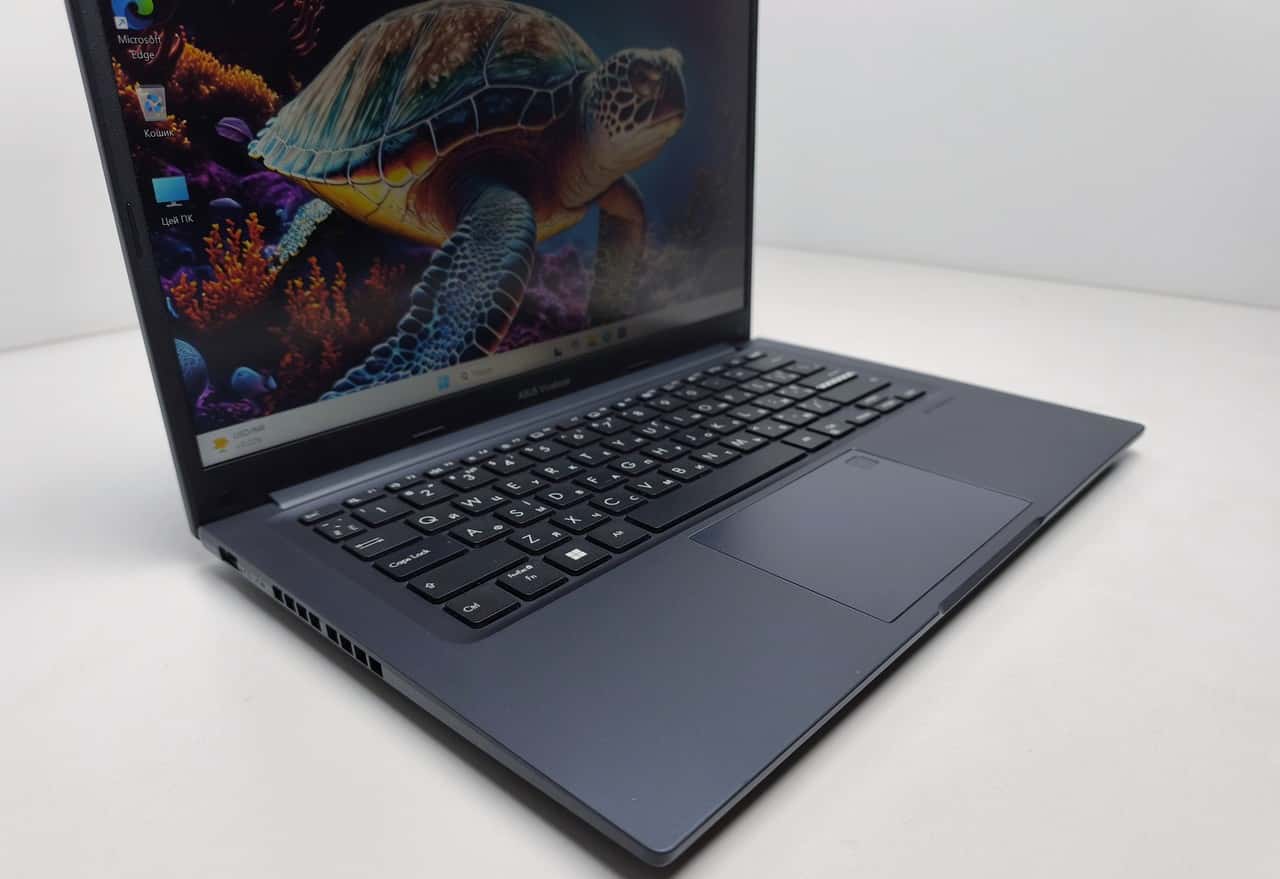 Asus VivoBook 14" Ryzen 5 4600H 12/512