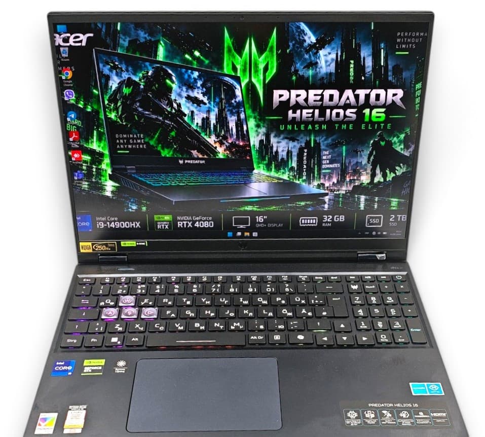 Acer Predator Helios 16 PH16-72 QHD+ 250Hz Core i9-14900HX 32/2TB RTX 4080 12GB