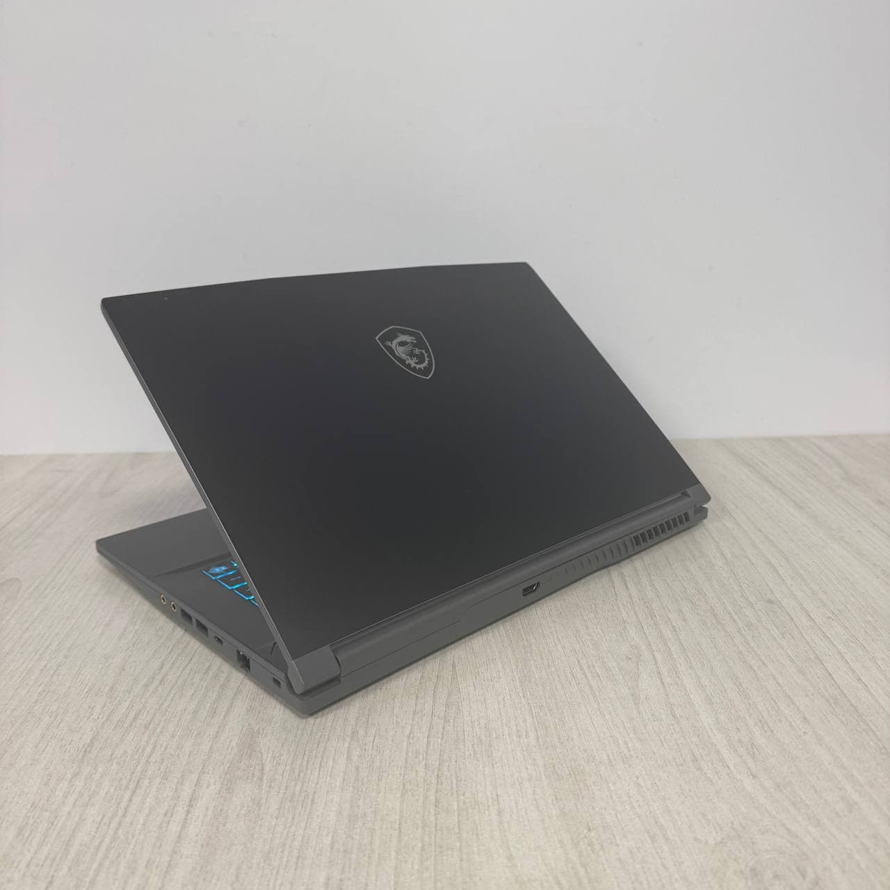 MSI Thin 15 B13VF Intel Core i5-13420H RTX 4060 - фото 6