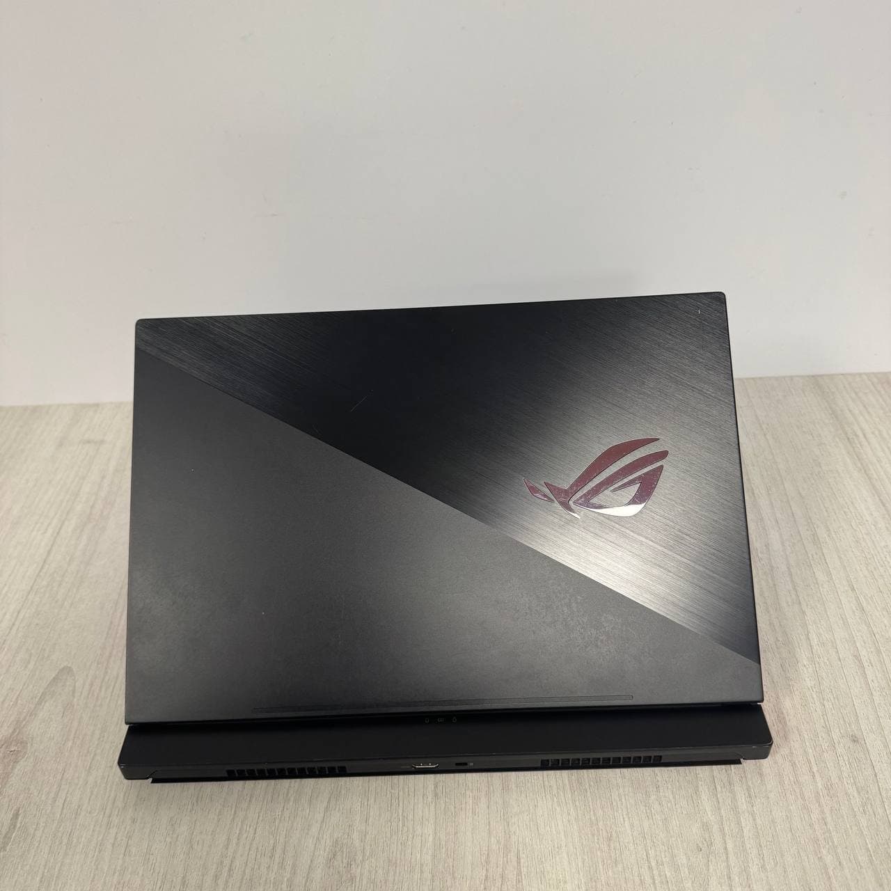 Asus ROG Zephyrus S15 GX531GW Intel Core i7-9750H RTX 2070 - фото 6