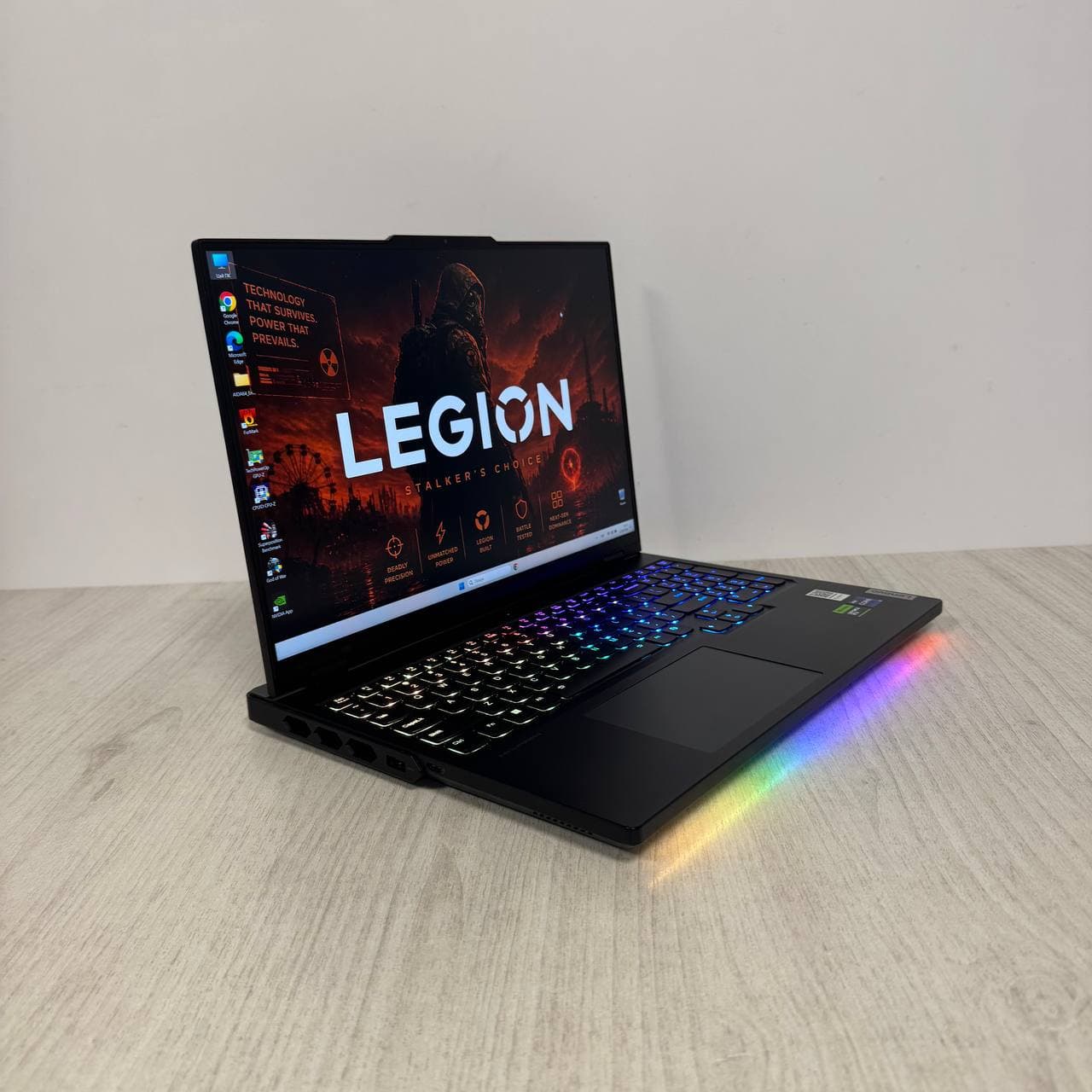 Lenovo Legion Pro 7 16IRX8H Intel Core i9-13900HX RTX 4080 - фото 3
