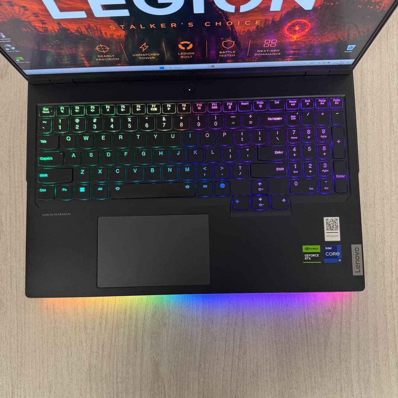 Lenovo Legion Pro 7 16IRX8H Intel Core i9-13900HX RTX 4080 - фото 2