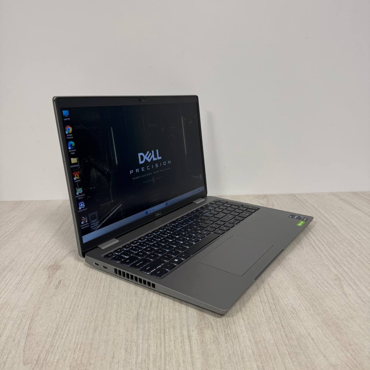 Dell Precision 3570 Intel Core i5-1245U T550 - фото 3