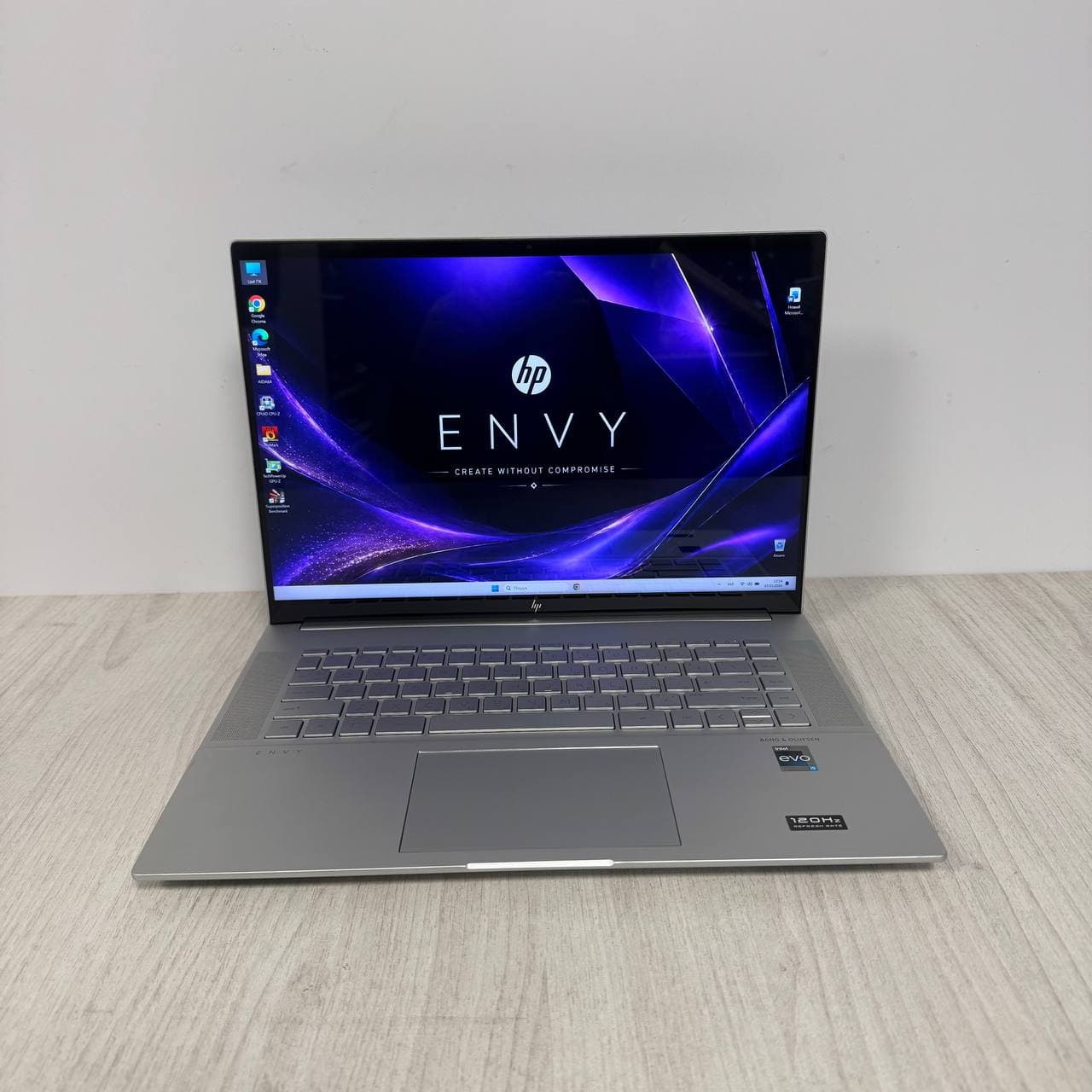 HP Envy 16t-h000 Intel Core i5-12500H ARC A370M - фото 1