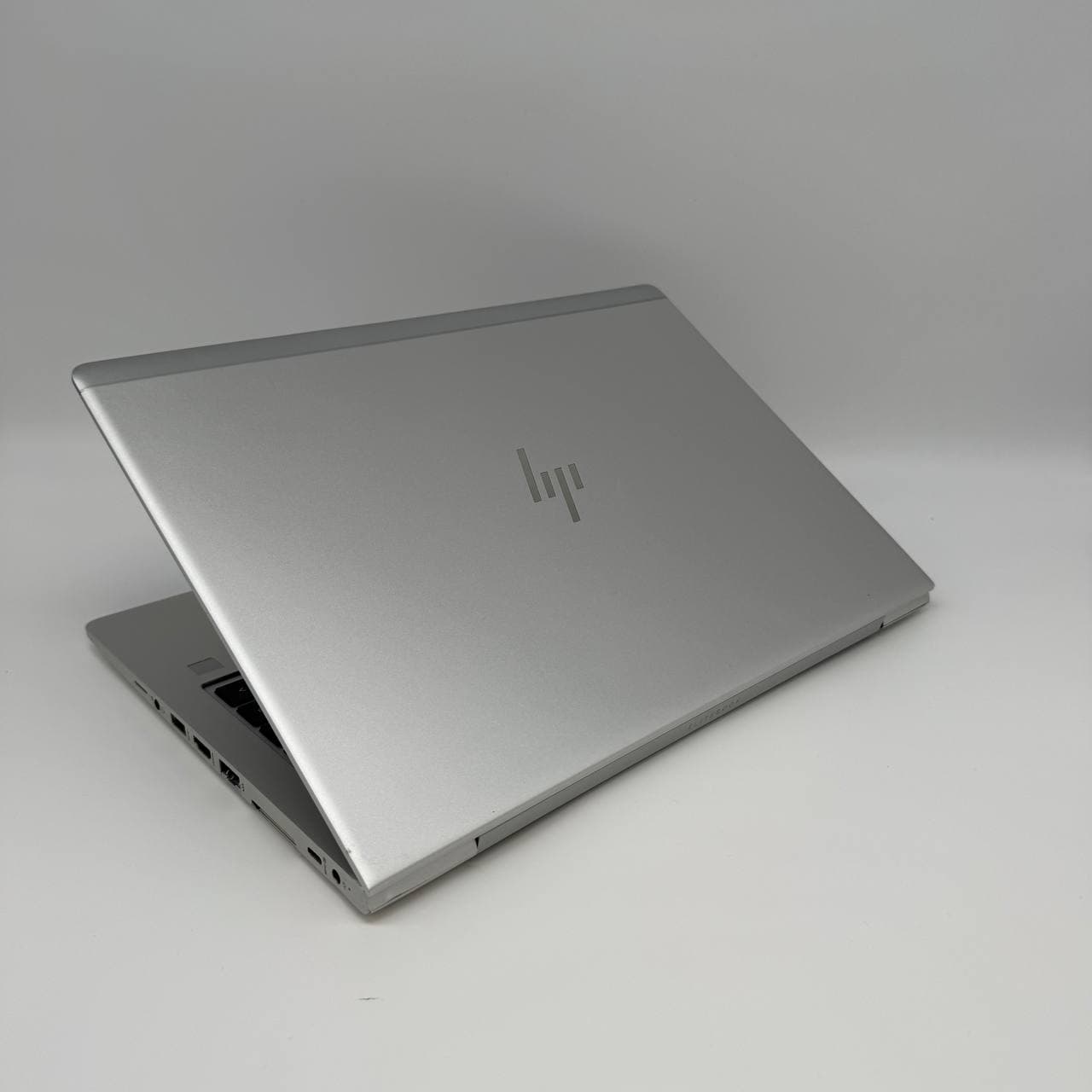 HP EliteBook 745 G5 AMD Ryzen 7 Pro 2700U - фото 4