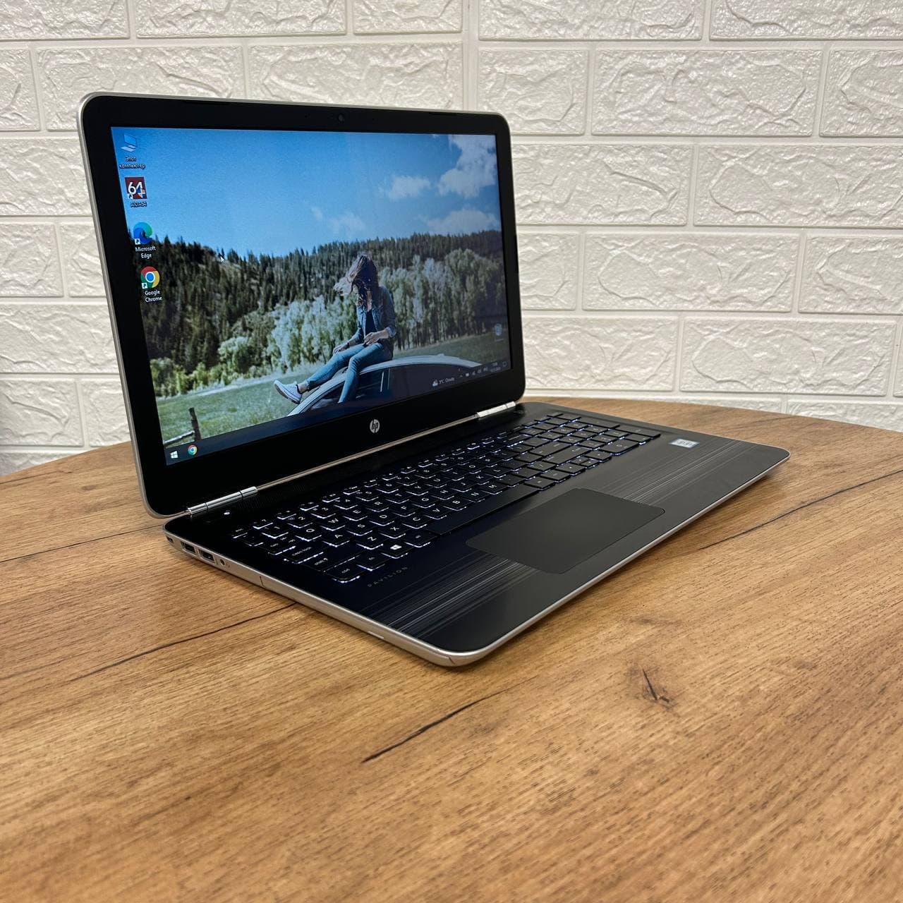 HP Pavilion 15-au018wm Touch Intel Core i7-6500U — впевнено справляється з офісом, відеозвʼязком, переглядом контенту, навчальними платформами - фото 3