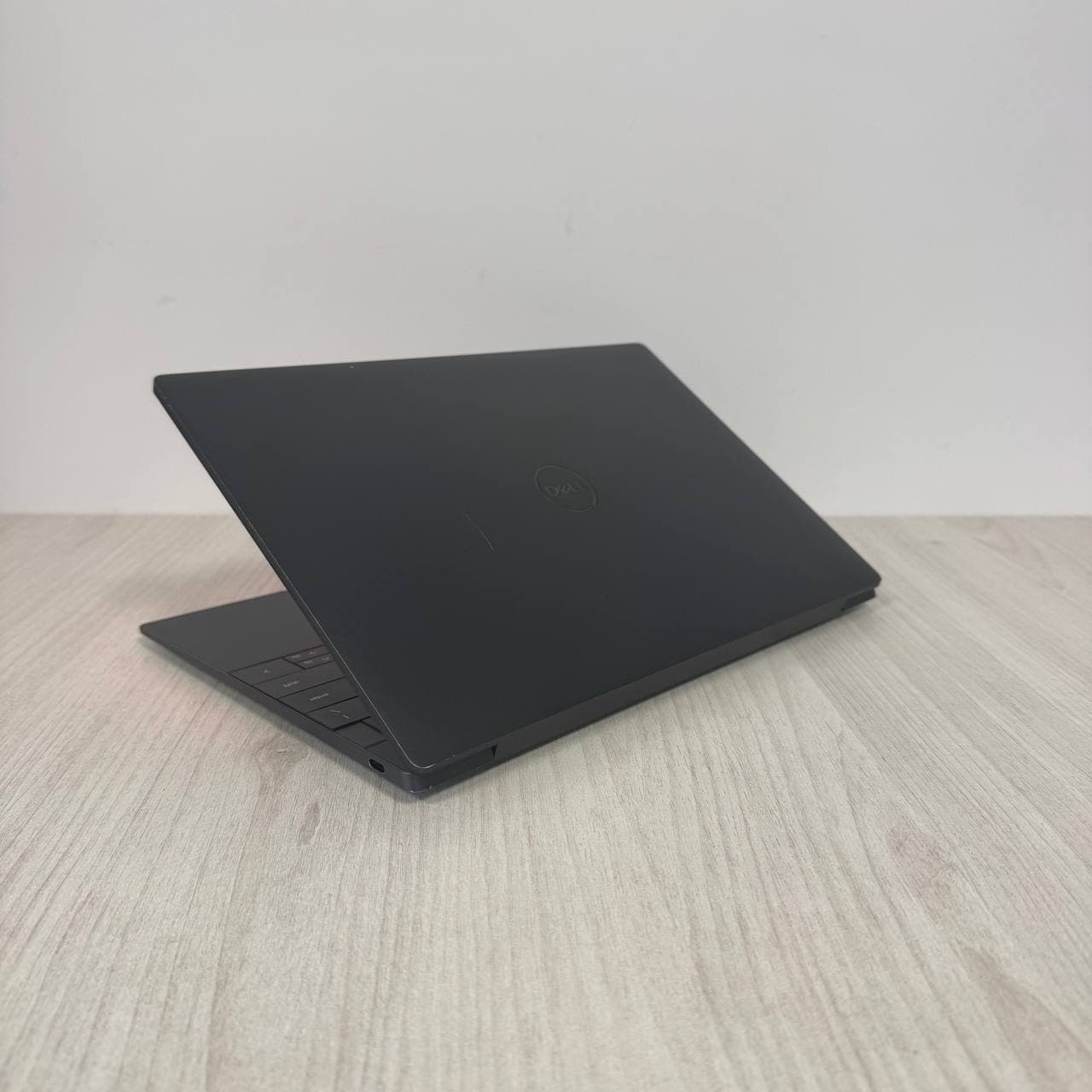 Dell XPS 9345 Qualcomm Snapdragon X Elite - фото 5