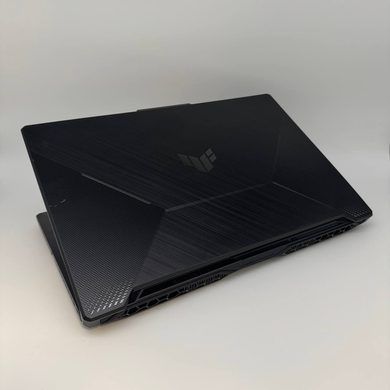 Asus TUF A17 FX706NFR - фото 6