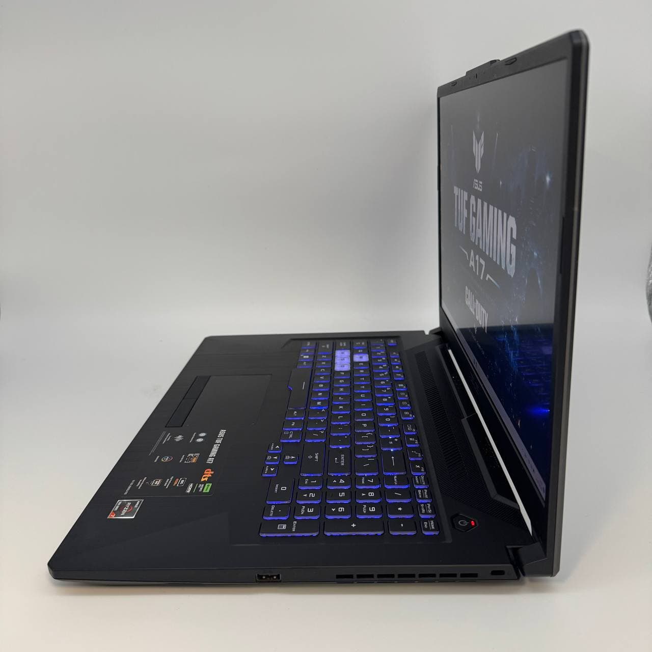 Asus TUF A17 FX706NFR - фото 4
