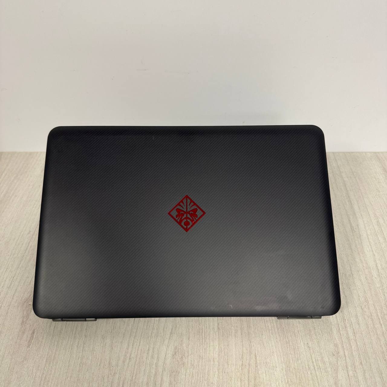 HP Omen 15-ax210nr - фото 5