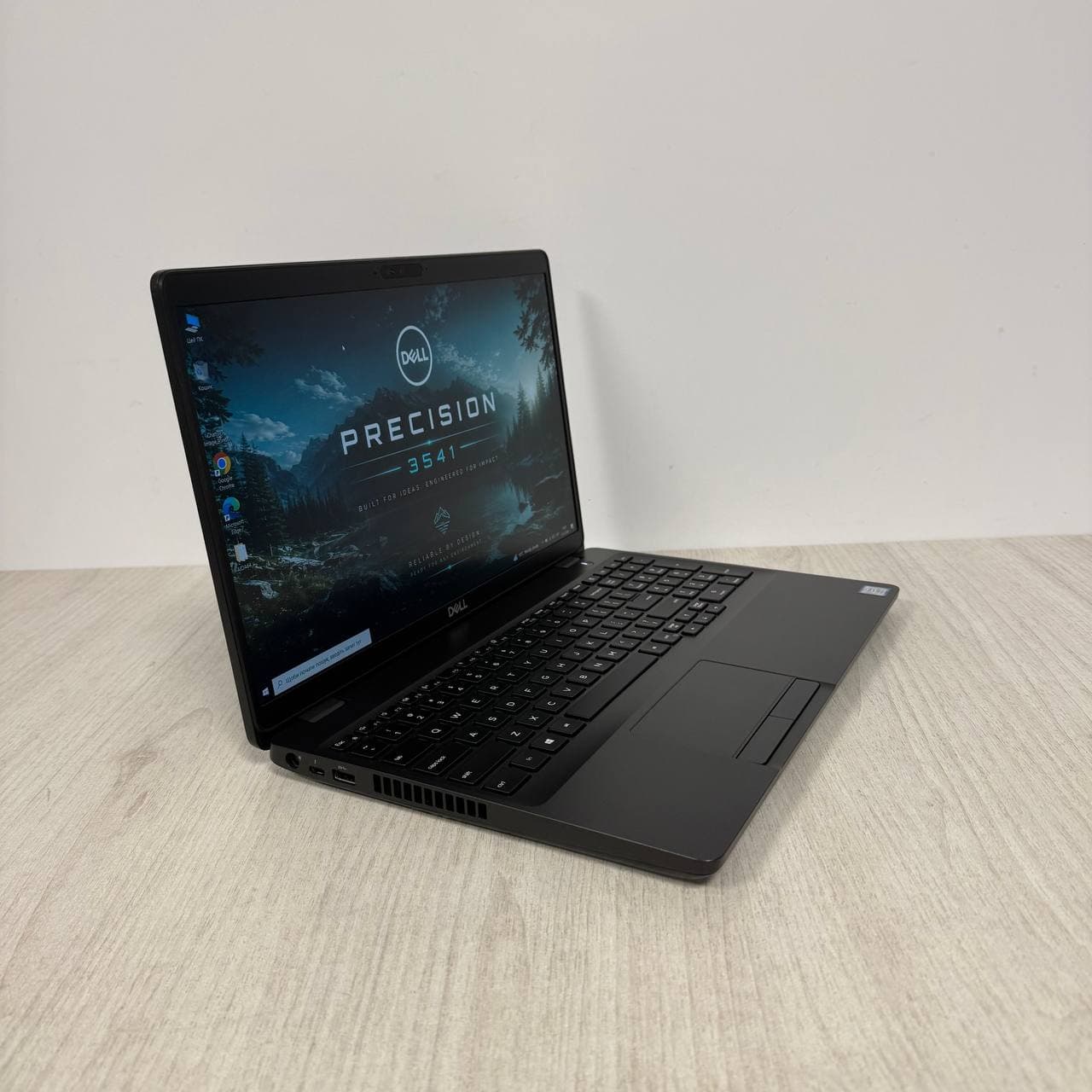 Dell Precision 3541 - фото 2