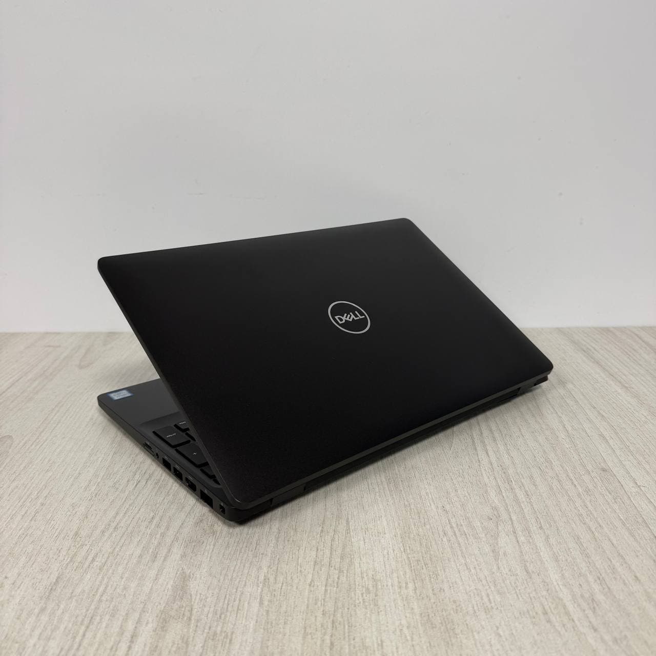 Dell Precision 3541 - фото 6
