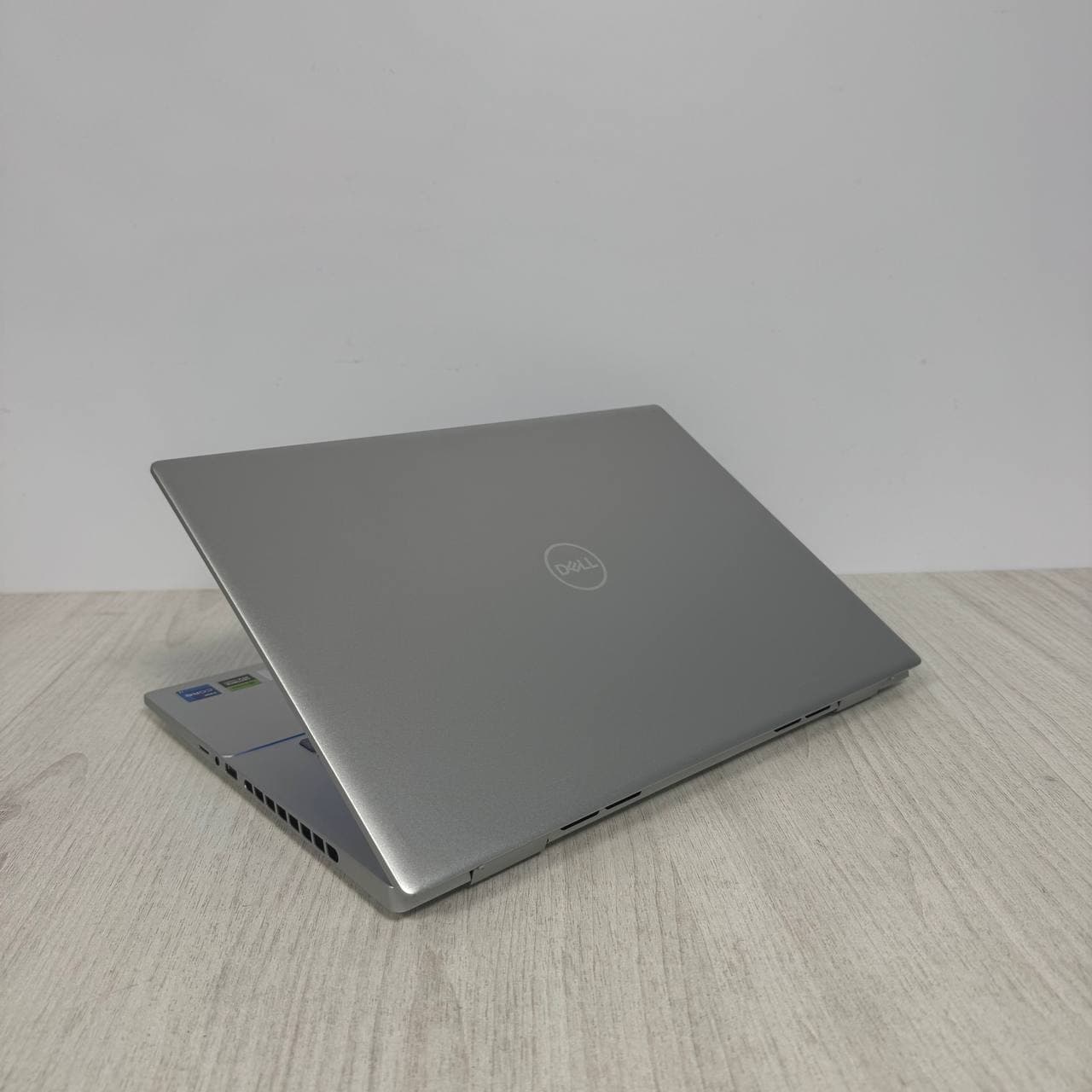 Dell Inspiron 16 Plus 7630 i7-13700H - фото 6