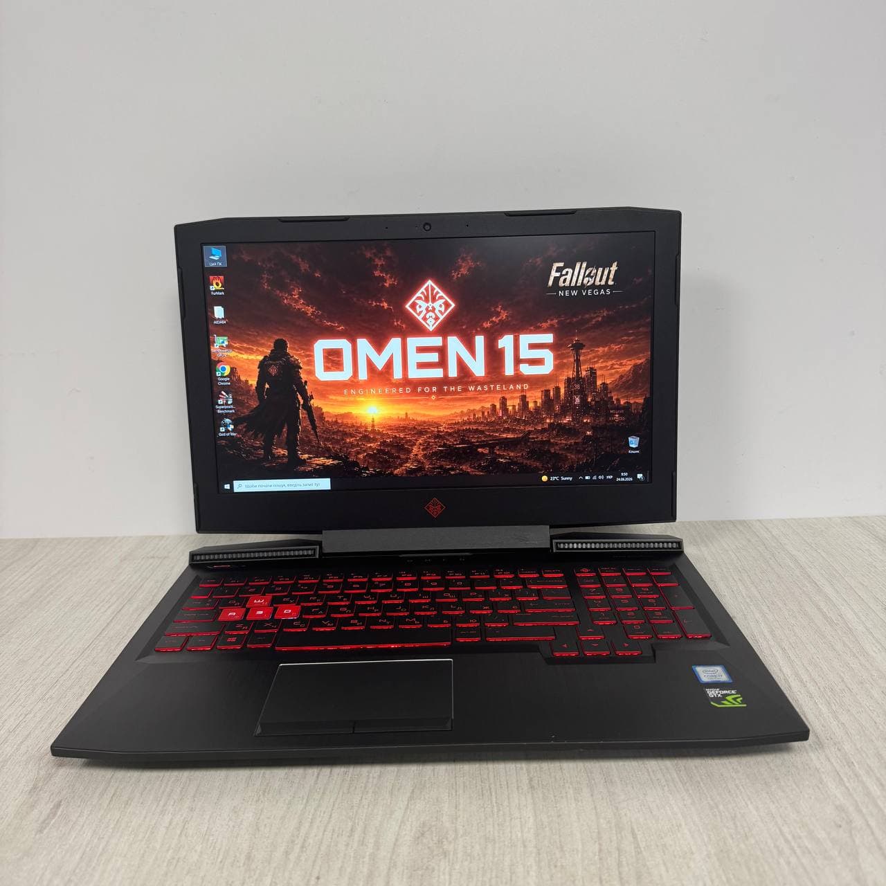 HP Omen 15-ce018dx - фото 1