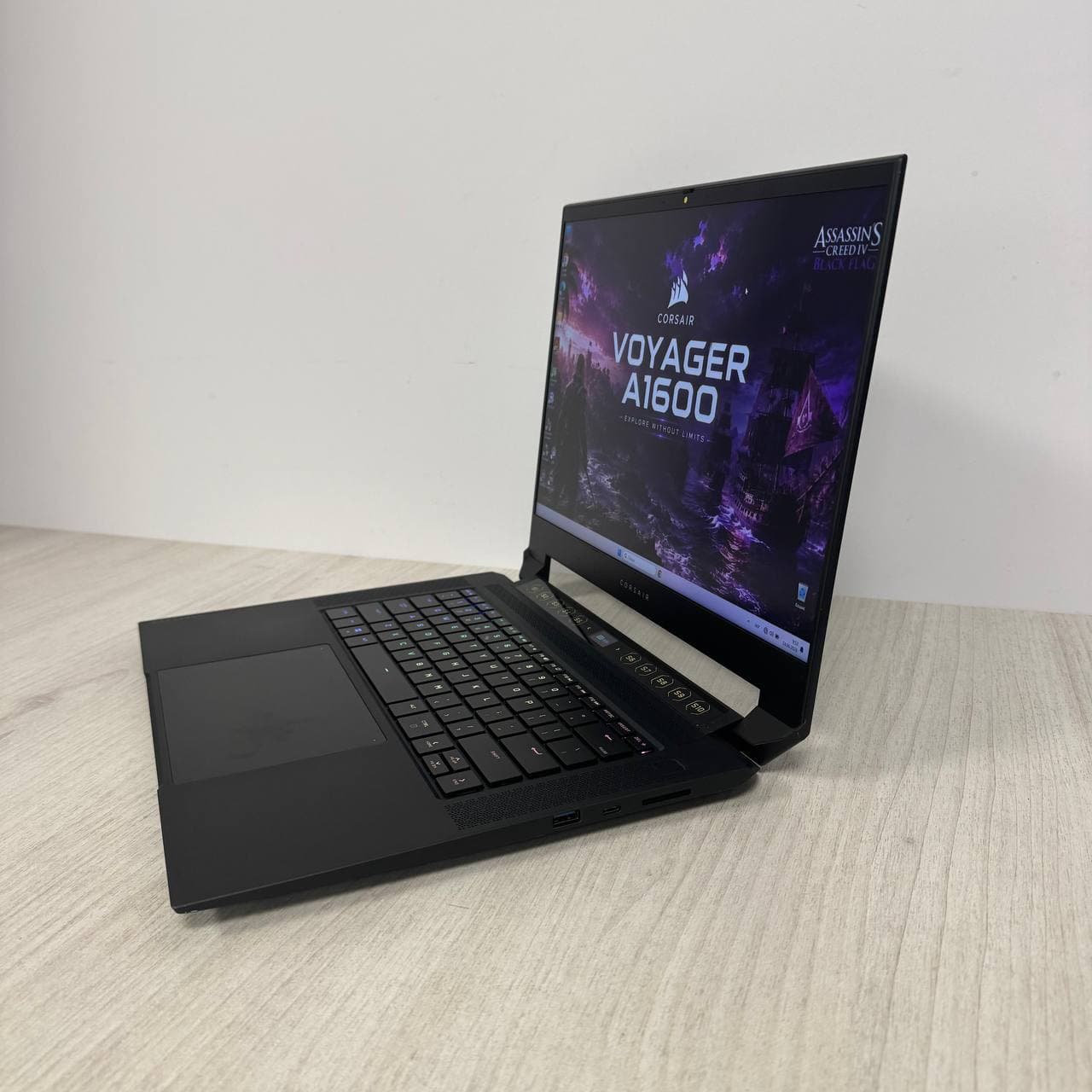 Corsair Voyager A1600 - фото 4