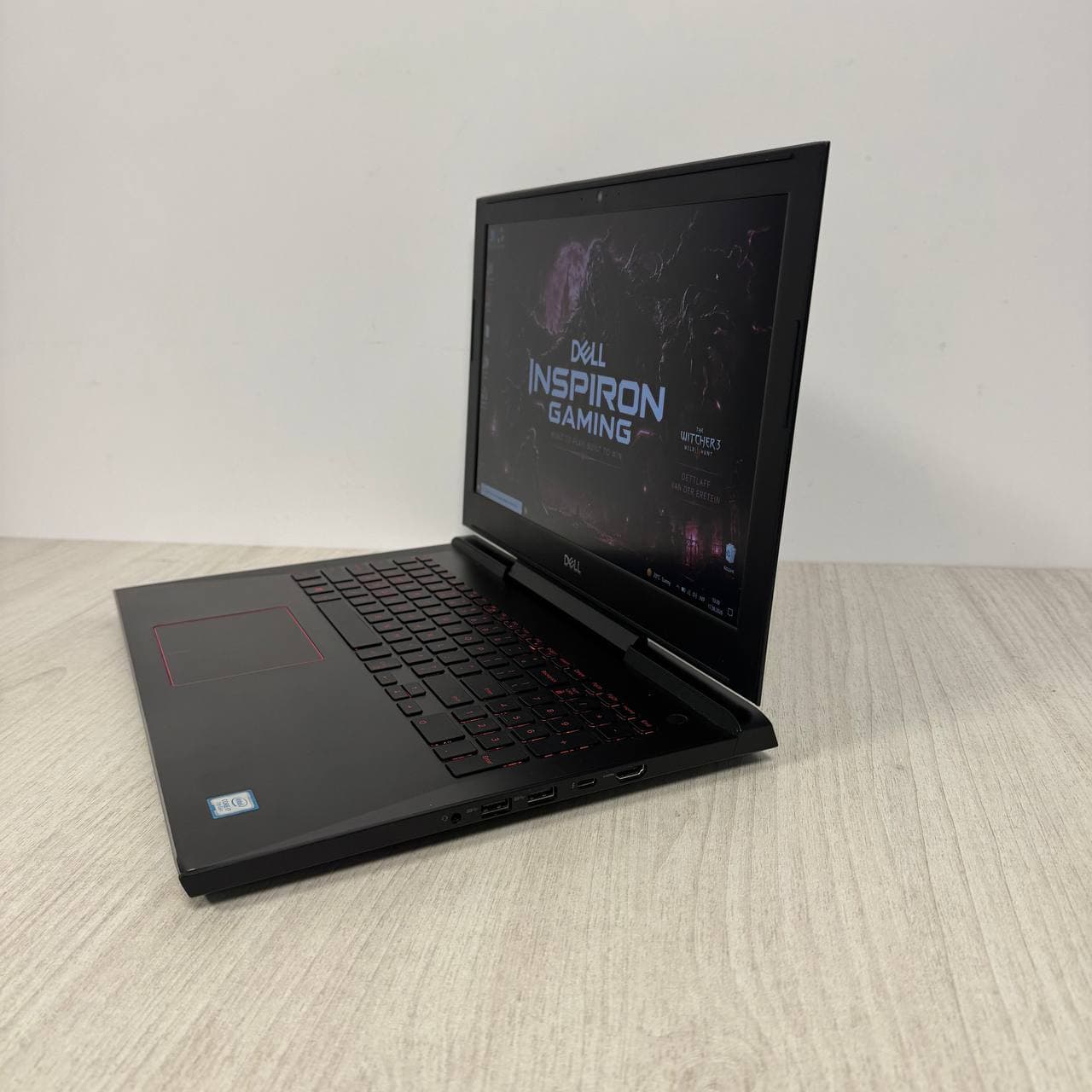 Dell Inspiron Gaming 7577 - фото 6