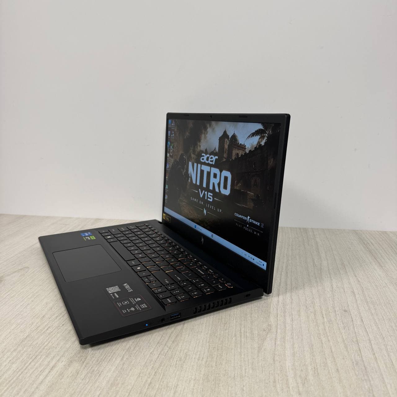 Acer Nitro V15 ANV15-52 - фото 3