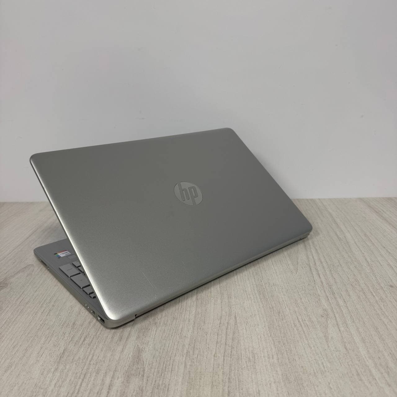 HP 15-dy2093dx - фото 6