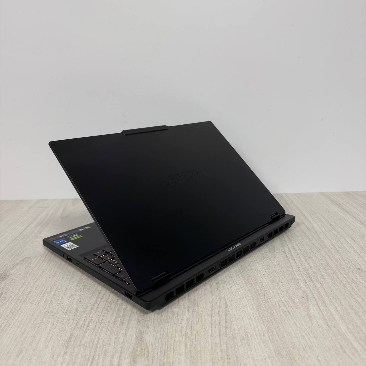 Lenovo Legion 5 15IRX10 OLED openBox - фото 6