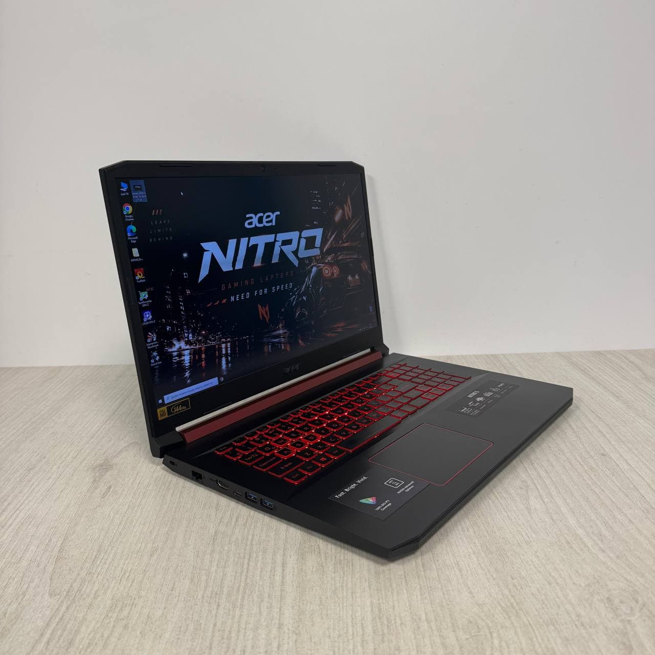 Acer Nitro 5 AN517-51 - фото 3