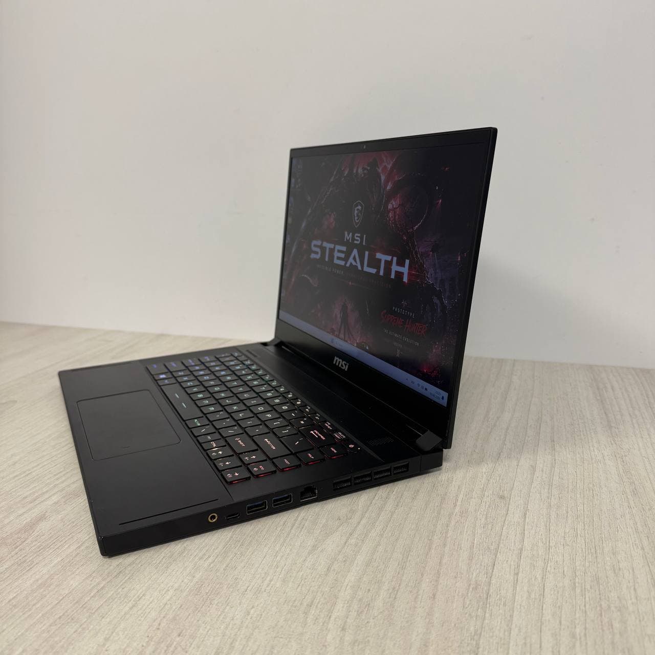 MSI GS66 Stealth 11UH - фото 3