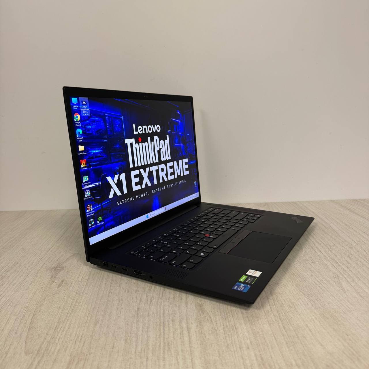 Lenovo ThinkPad X1 Extreme Gen 4 - фото 5