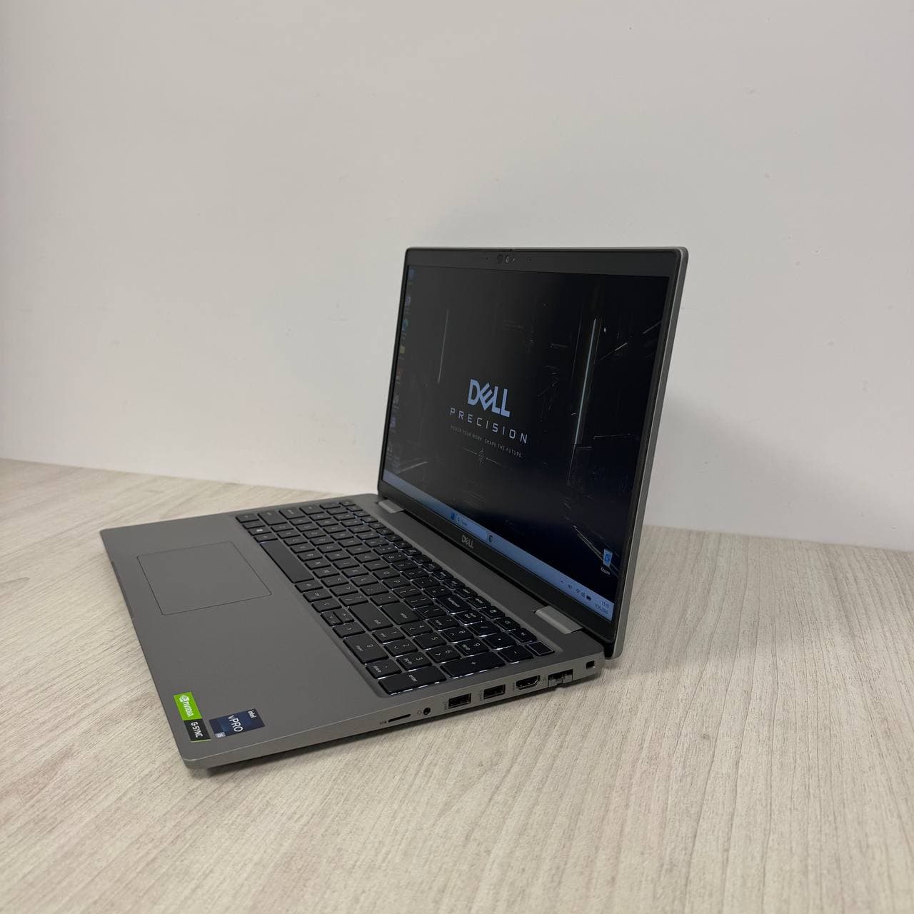 Dell Precision 3570 - фото 4