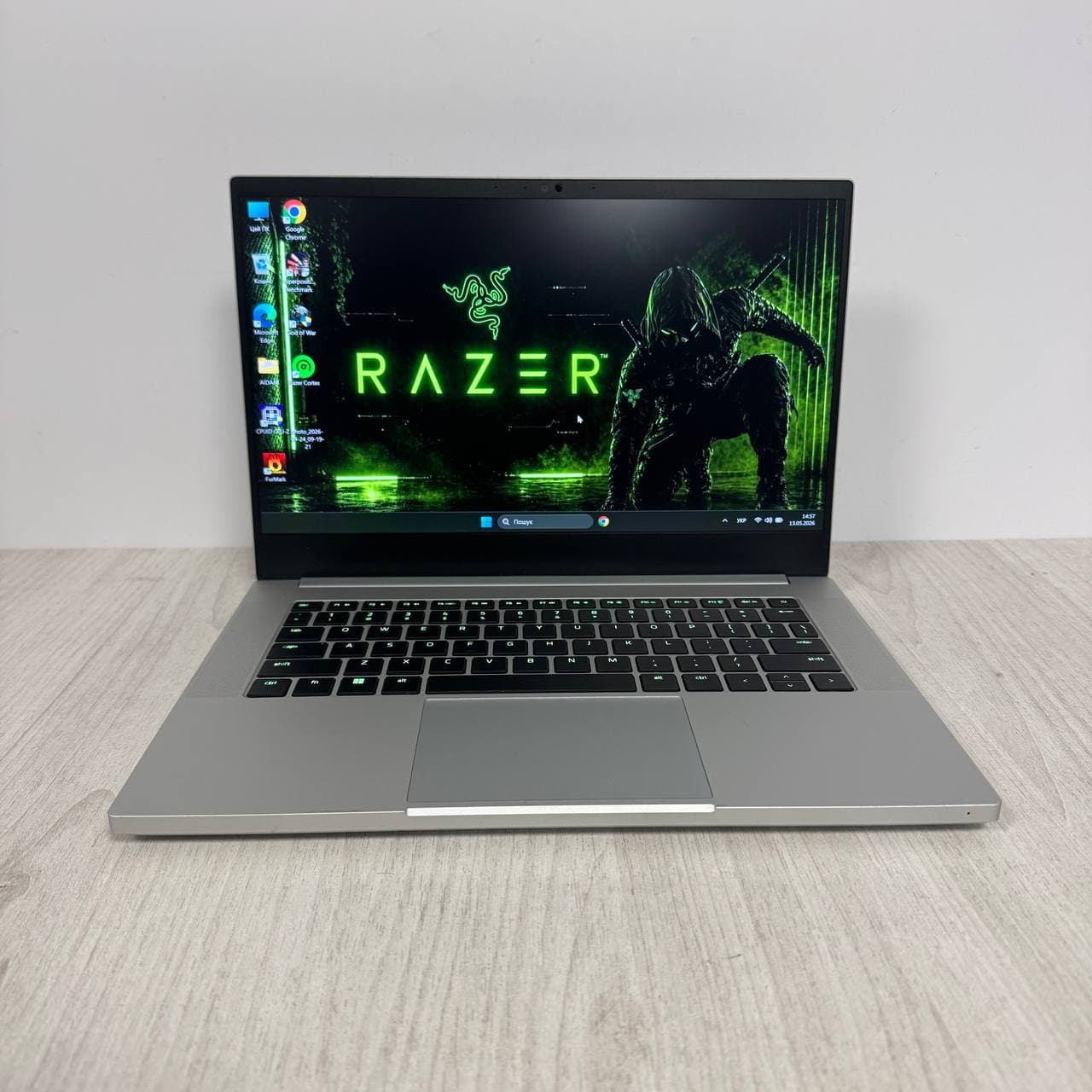 Razer Blade 14 RZ09-0427 Silver - фото 1