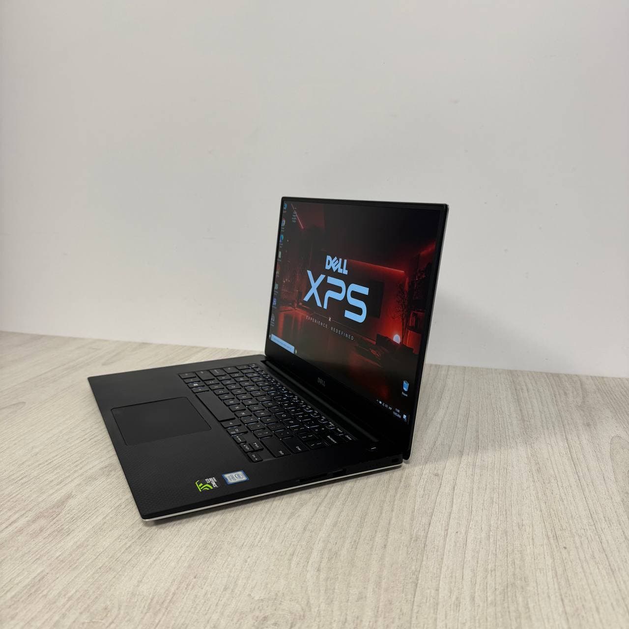 Dell XPS 9560 - фото 4