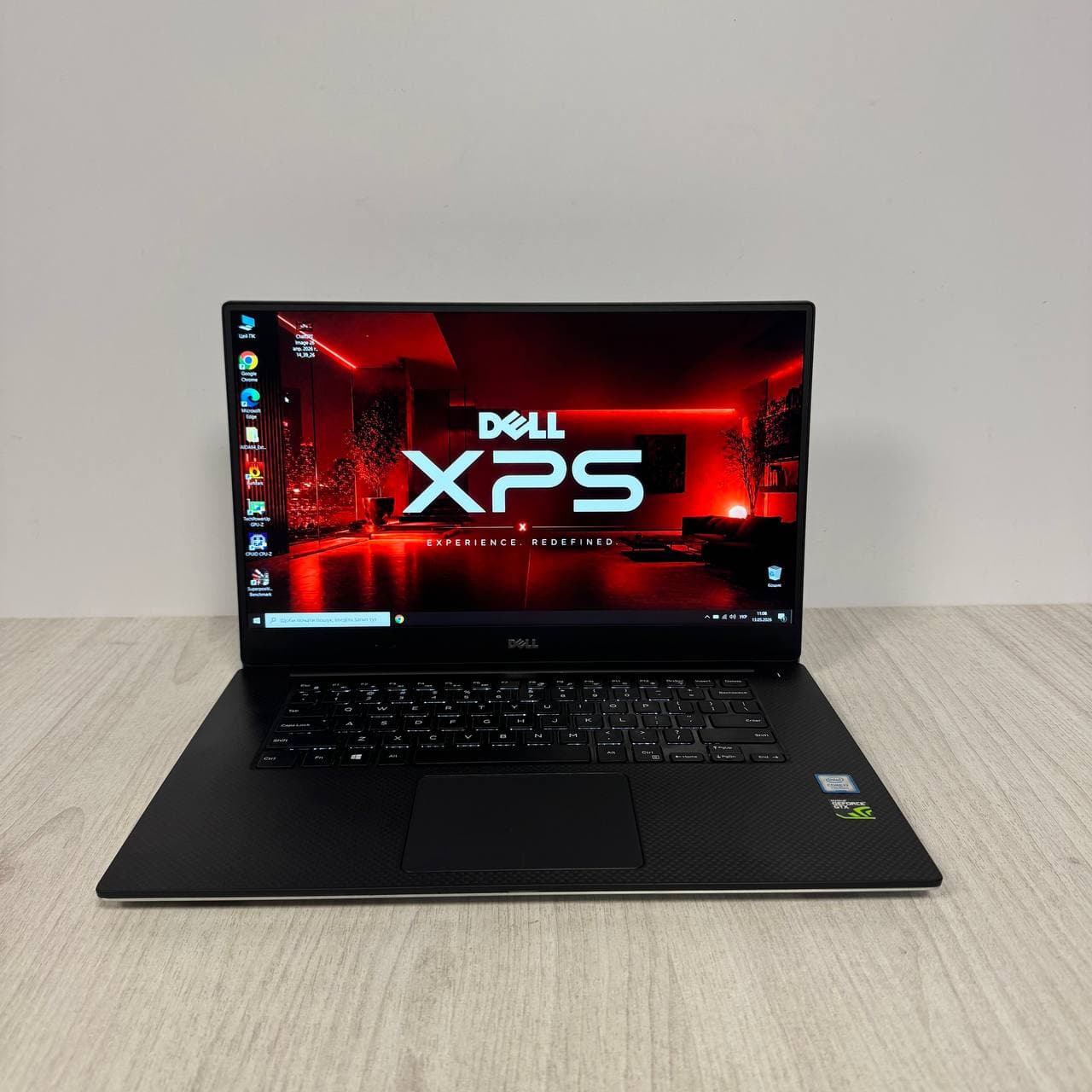 Dell XPS 9560 - фото 1