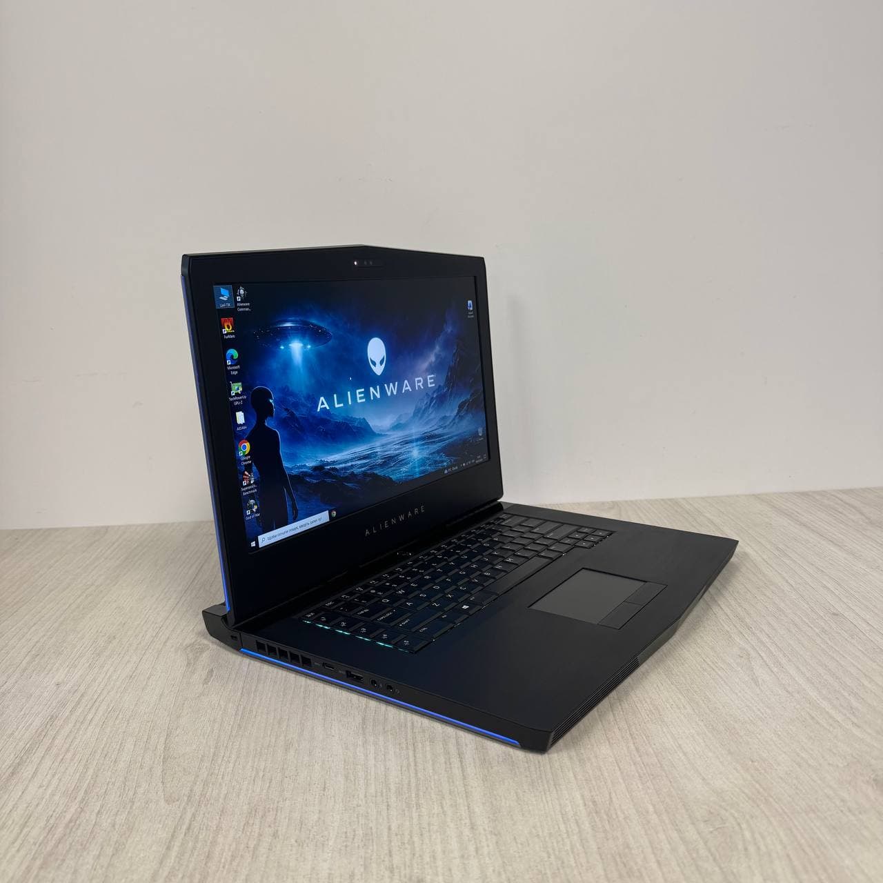 Dell Alienware 15 R3 - фото 2