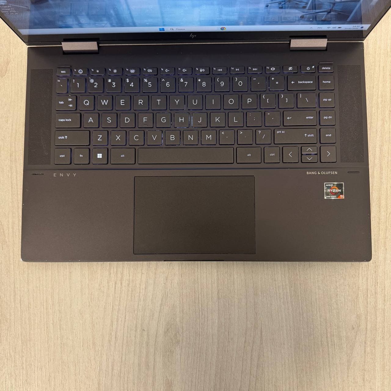 HP Envy 15-ey0013dx x360 Touch - фото 2