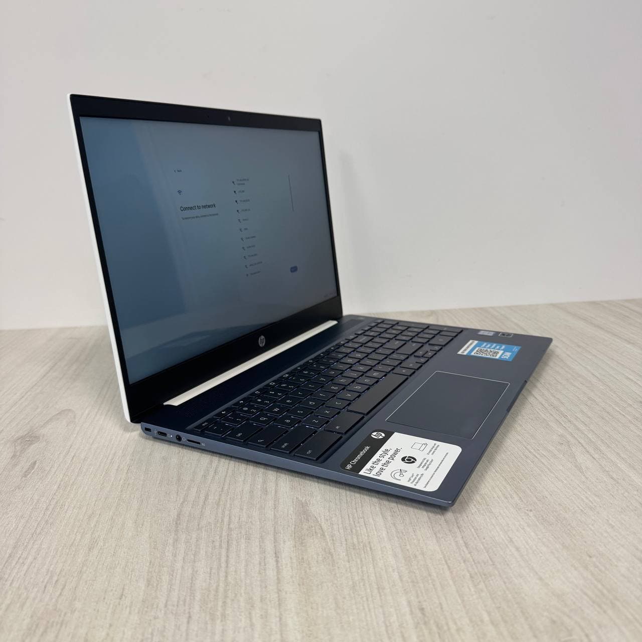 HP Chromebook 15-de0523dx Touch - фото 5