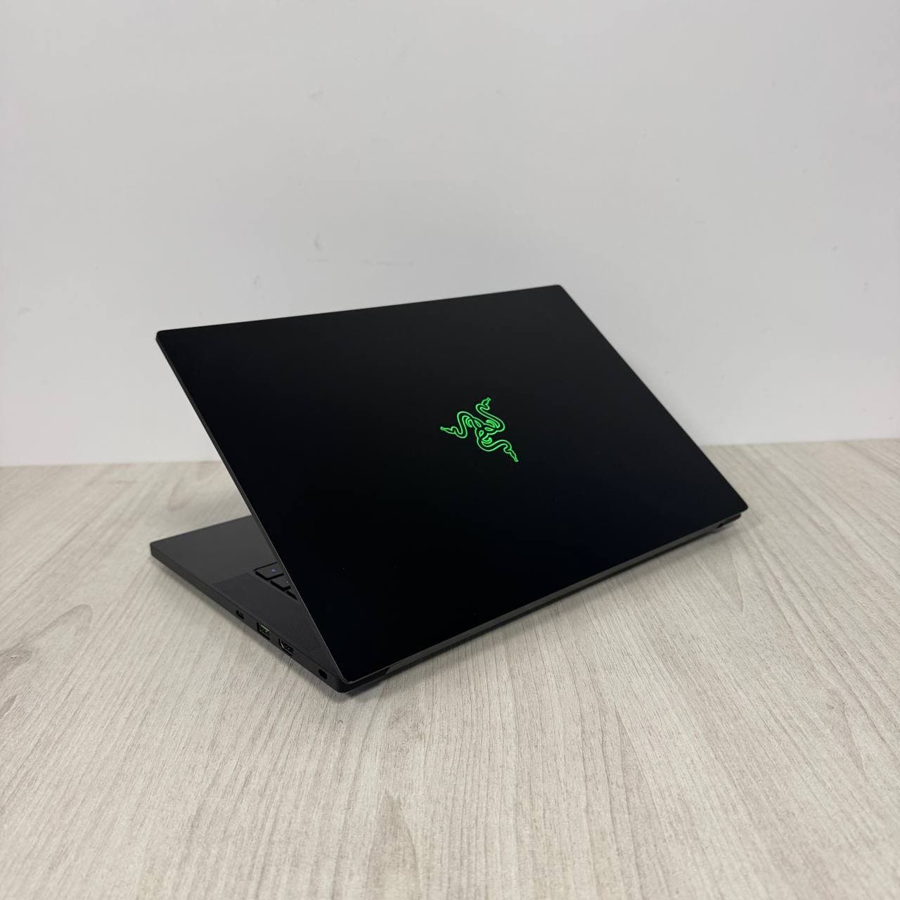 Razer Blade 14 RZ09-0427 - фото 6