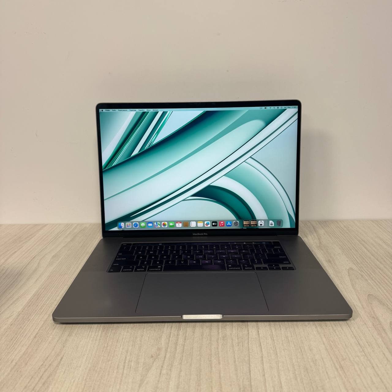 MacBook Pro 16 A2141 2019 257 циклів 16.0" 3K Core i7 2,6GHz 16/500