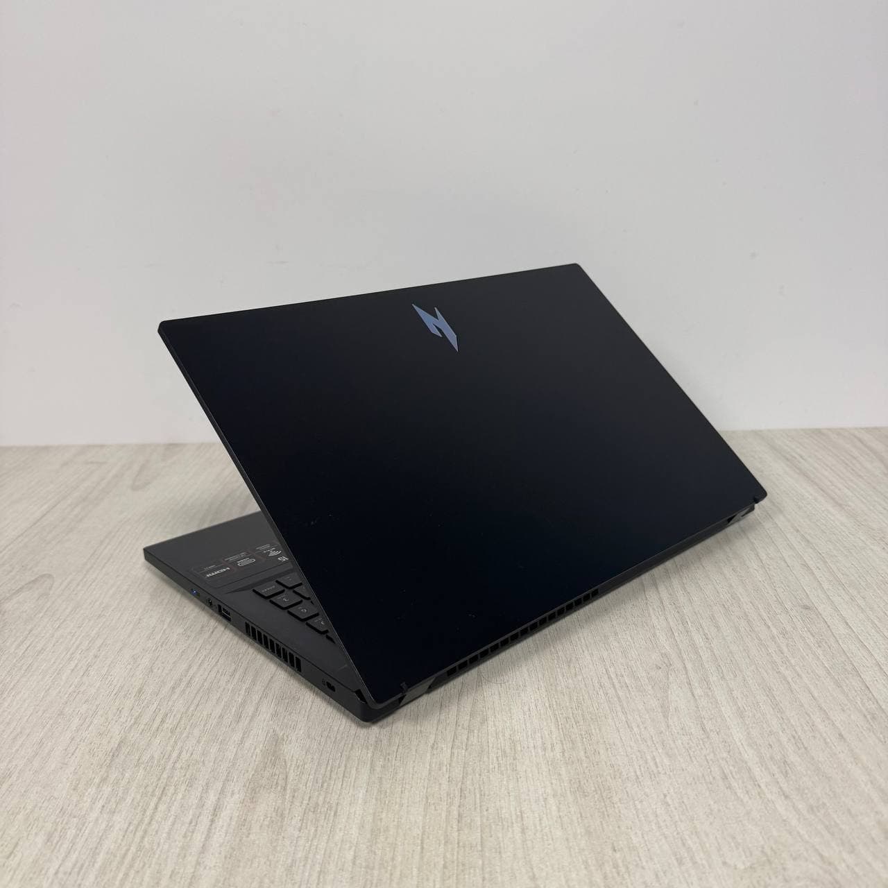 Acer Nitro V15 ANV15-41 - фото 5