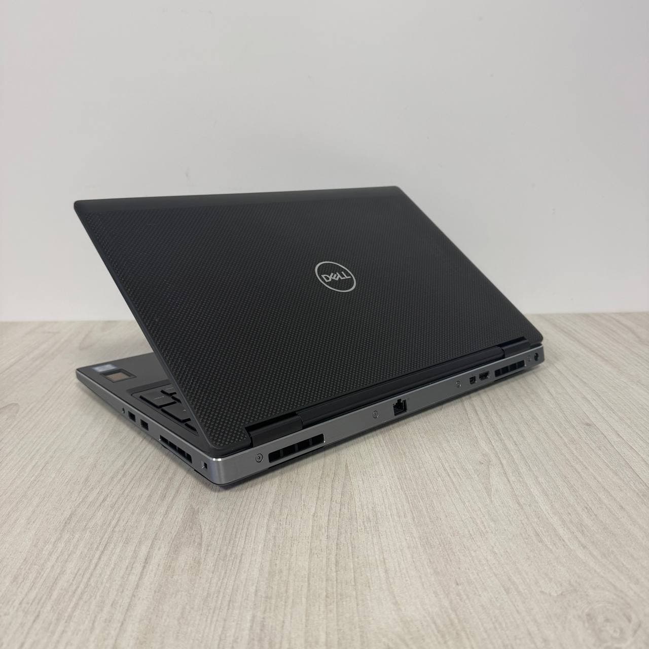Dell Presicion 7540 T2000 SSD 512GB - фото 7